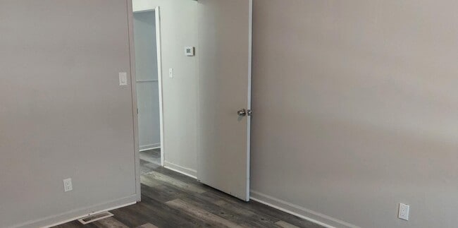 Building Photo - 19148 Hilton Dr