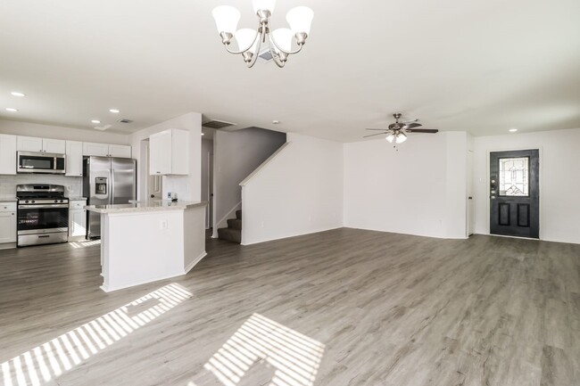 Building Photo - 20735 Desert Shadows Ln
