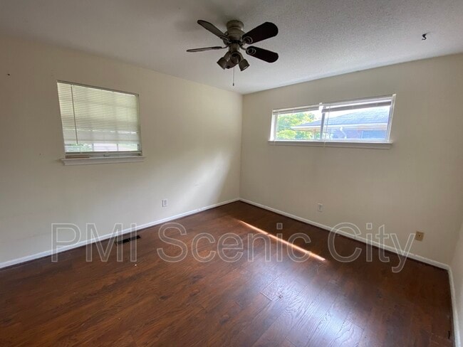 Building Photo - 1220 Gadd Rd