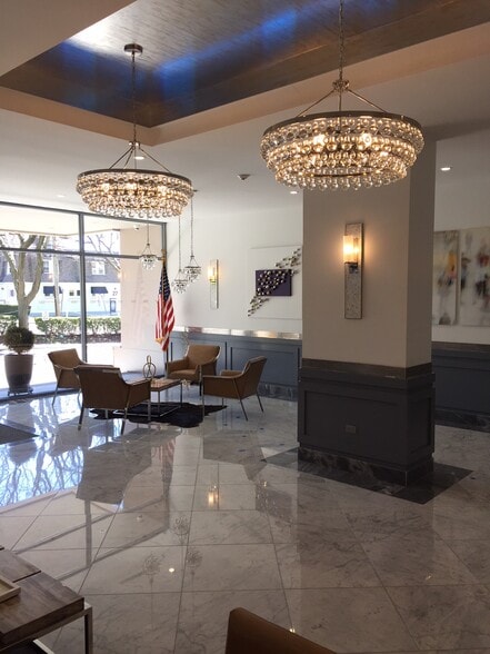 Lobby - 44 Strawberry Hill Ave