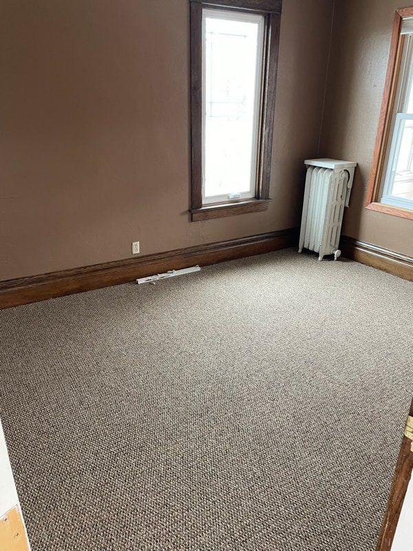 Building Photo - 418 S 4th St