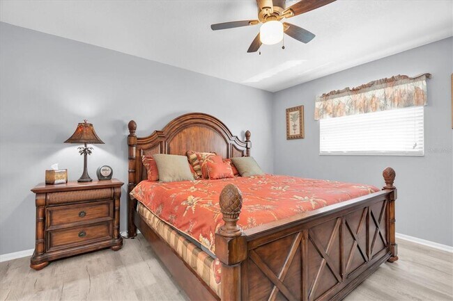 Building Photo - 175 116th Ave