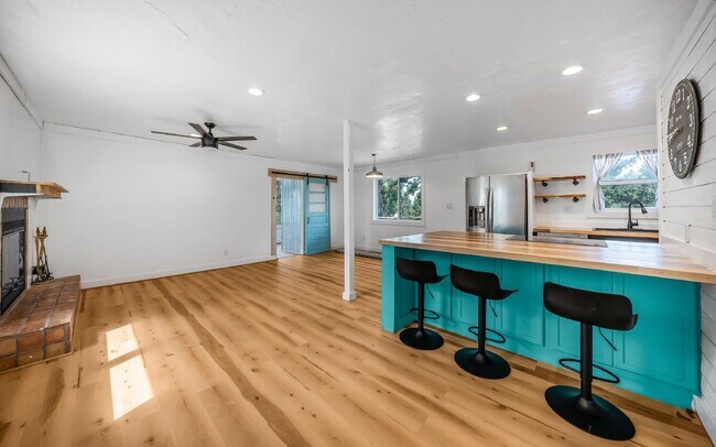 Building Photo - 10011 Little Creek Cir