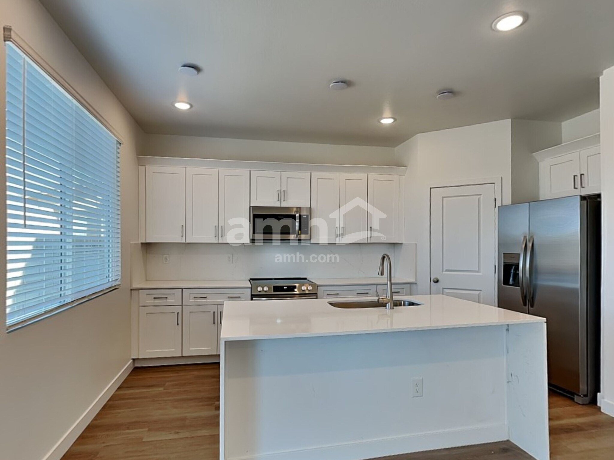Building Photo - 9745 W Luxton Ln