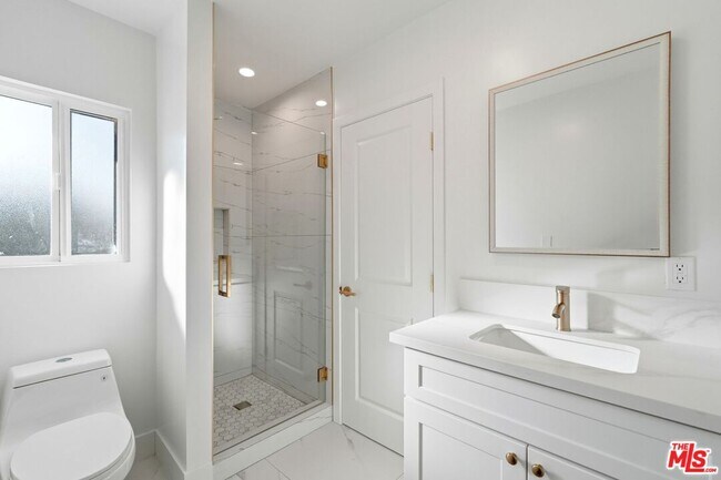 Building Photo - 12455 Milbank St