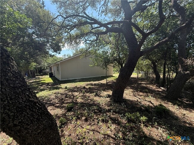 Building Photo - 560 Wickford Way