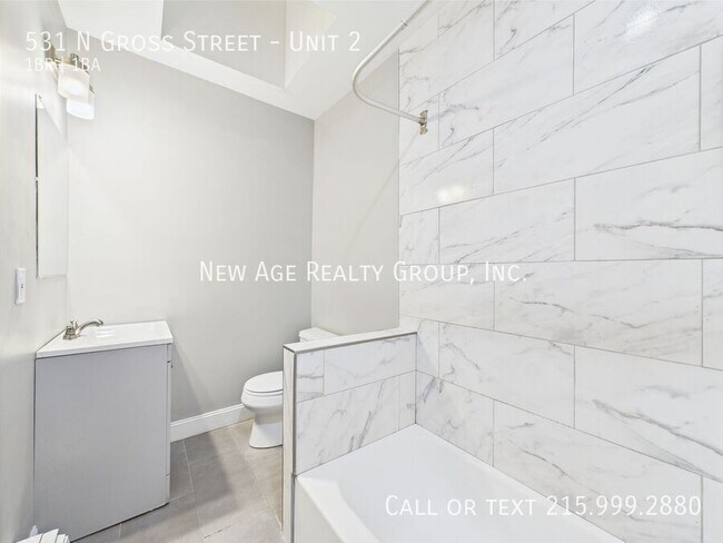 Building Photo - 531 N Gross St