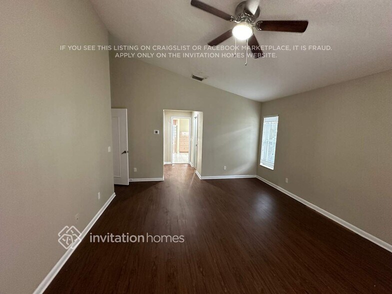 Building Photo - 13646 Brightstone St