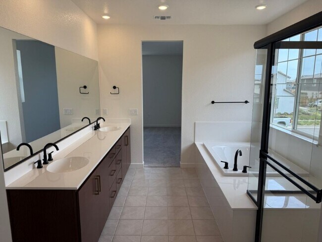 Building Photo - Brand New Desirable One Lake Subdivision -...