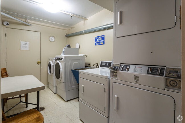 Laundry Facilities - Virginia Mae Apartment