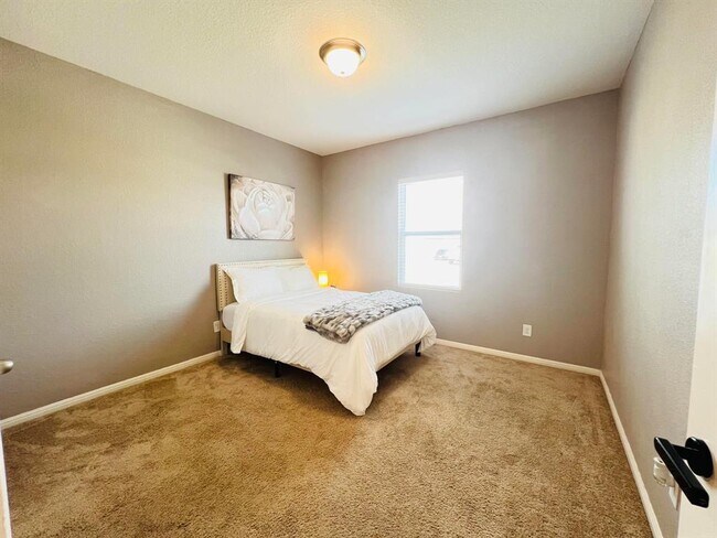 Building Photo - 19325 Berringer Dr