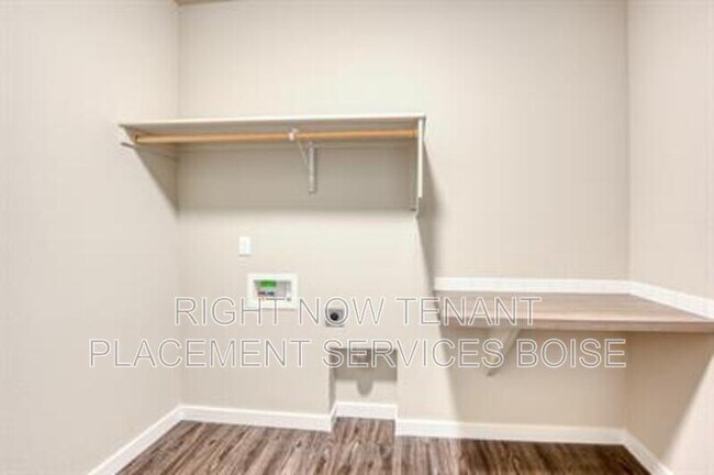 Building Photo - 6818 S Catfish Creek Ave