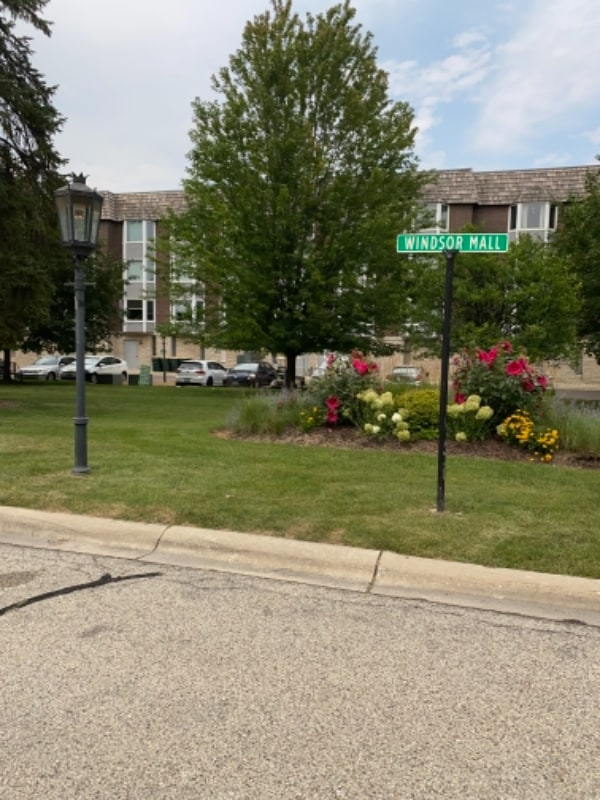 Building Photo - 2400 Windsor Mall