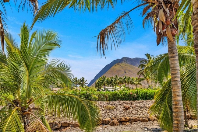 Building Photo - Launiupoko Long-Term Rental – Panoramic Views & Central A/C