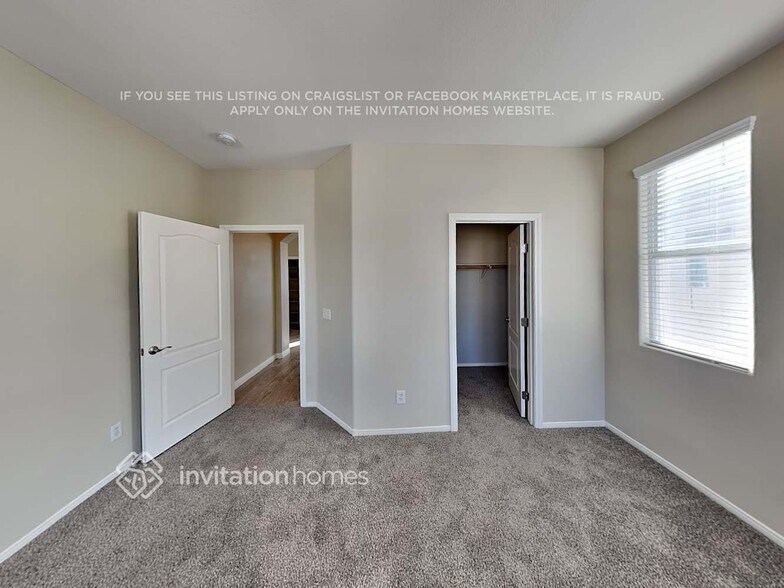 Building Photo - 3872 W Irvin Ave