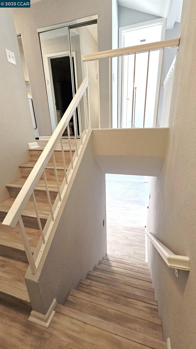 Building Photo - 347 Scottsdale Rd