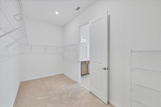 Building Photo - 7228 Great Egret Blvd