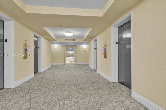 Building Photo - 2501 S Ocean Dr