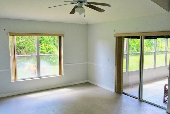 Building Photo - 3046 Bay Laurel Cir N