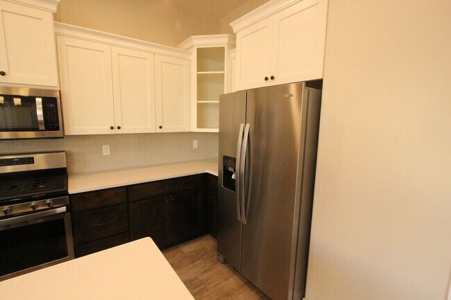 Building Photo - Move in Ready - Sand Hollow and Dunes Retreat