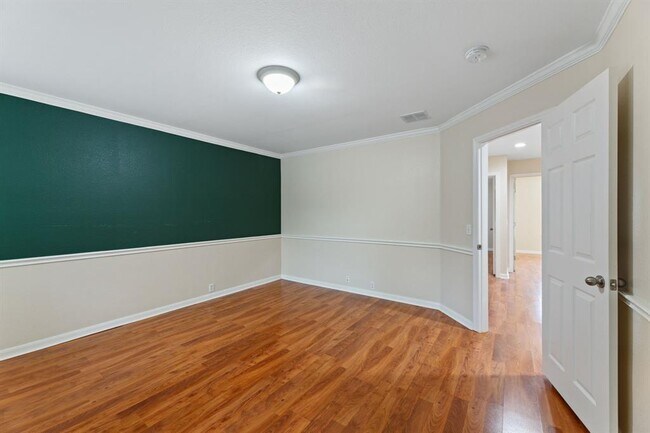 Building Photo - 816 Rusk Rd