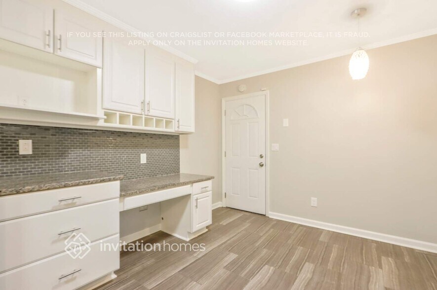 Building Photo - 1455 Colony E Cir