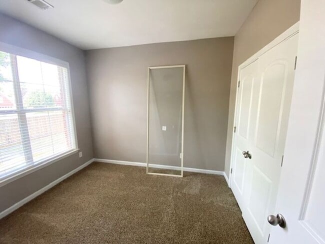 Building Photo - Limited-Time Move-in Specials - Plantation Estates