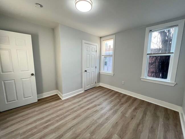 Building Photo - Renovated 3bd/1bth House with Rear yard!! SECTION 8 ONLY!!