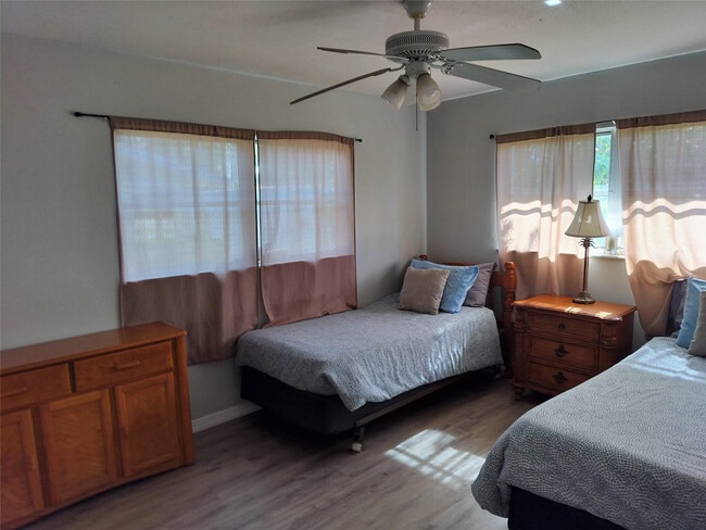 Building Photo - 77 Cardinal Dr