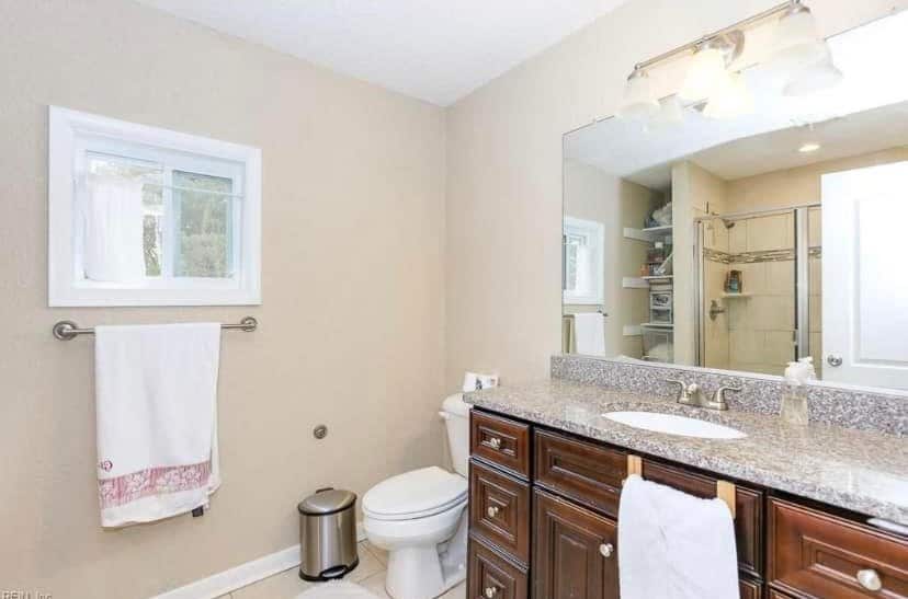 Building Photo - 4625 Camellia Dr