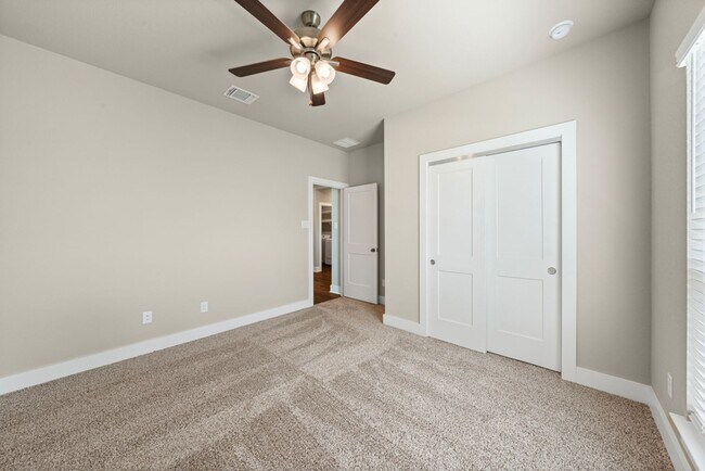 Building Photo - Modern Comfort Meets Style in Hartrick Ranch