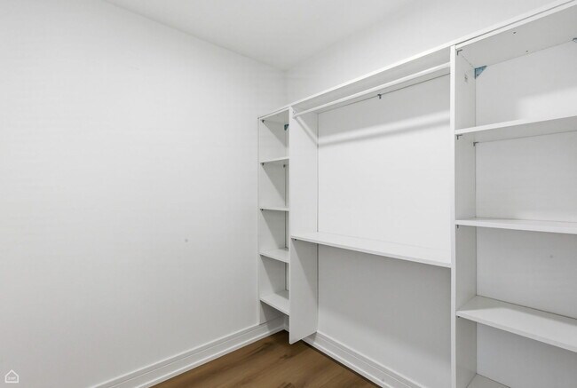 Building Photo - 2718 Budd St