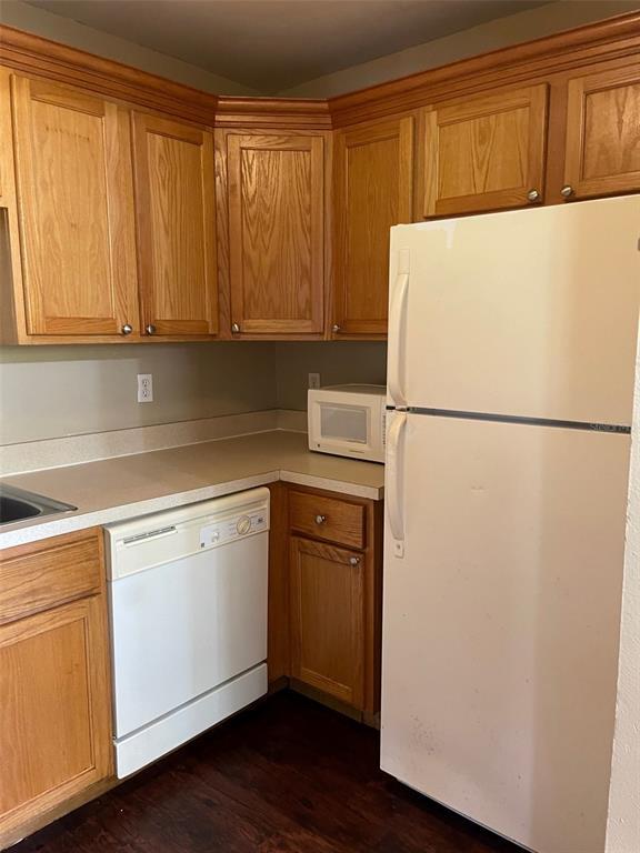 Building Photo - 4800 Rilma Ave