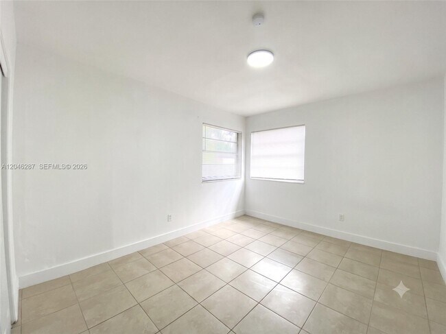 Building Photo - 120 NE 55th St