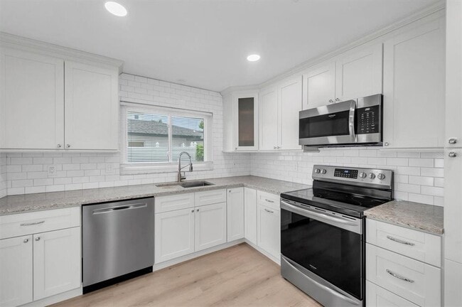 Building Photo - 315 Buttonwood Ln