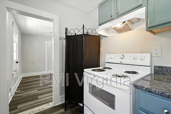 Building Photo - 522 Portsmouth Blvd