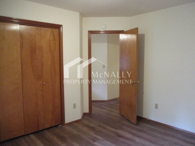 Building Photo - Beautiful 4 Bedroom 2.75 Bathroom Home in ...