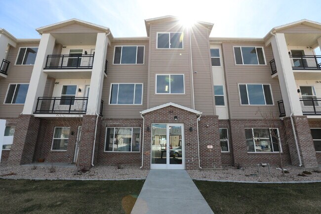 Building Photo - First 2 Month's Rent FREE