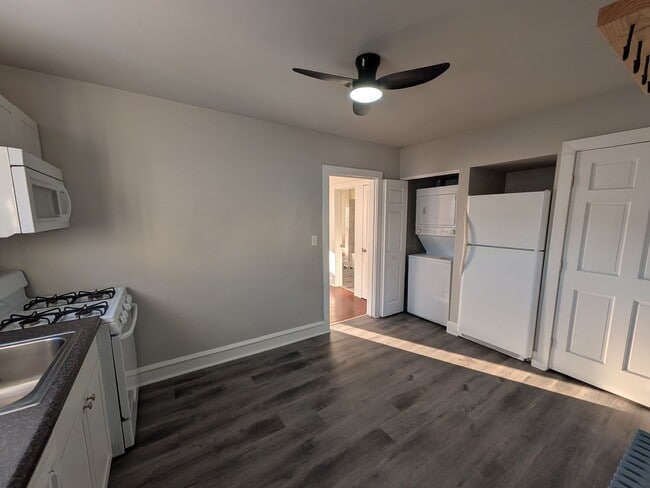 Building Photo - 119 S Furnace St