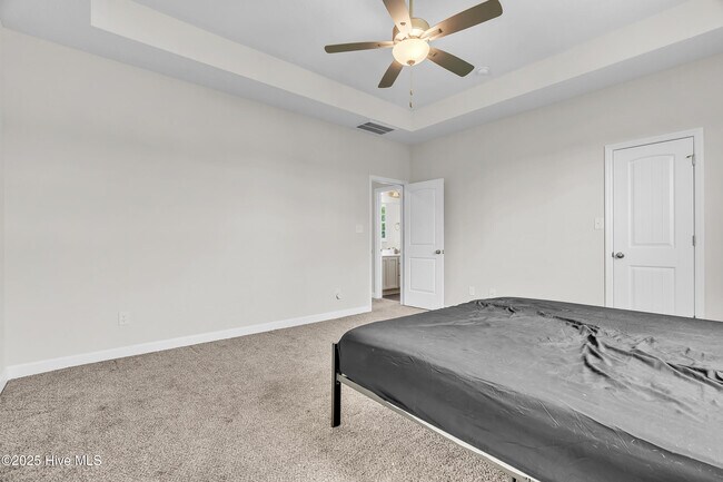 Building Photo - 1115 Carteret Mnr Dr