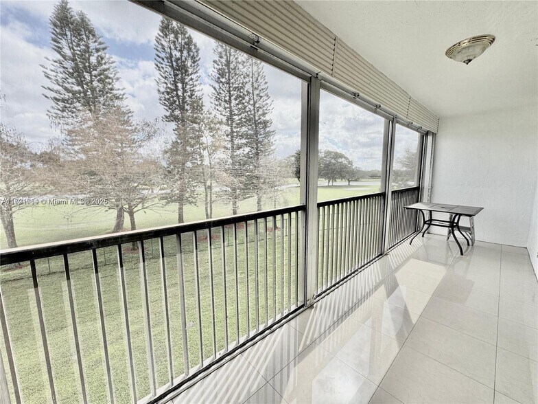 Building Photo - 3150 W Rolling Hills Cir