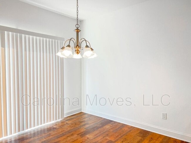 Building Photo - 116 Forest Ridge Way