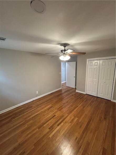Building Photo - 261 Palms Ln SW