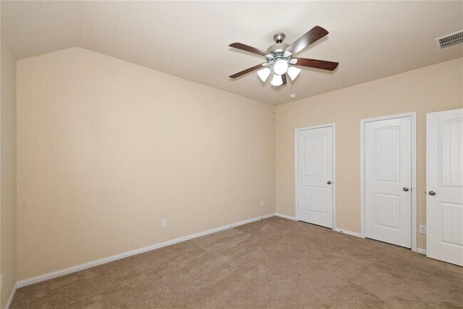 Building Photo - 17423 Waterview Dr