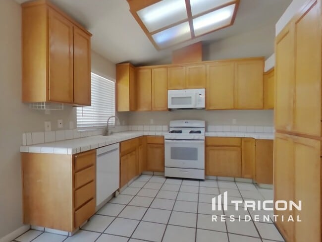 Building Photo - 5204 Firenza Way