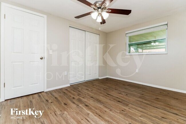 Building Photo - 2912 Puma Dr