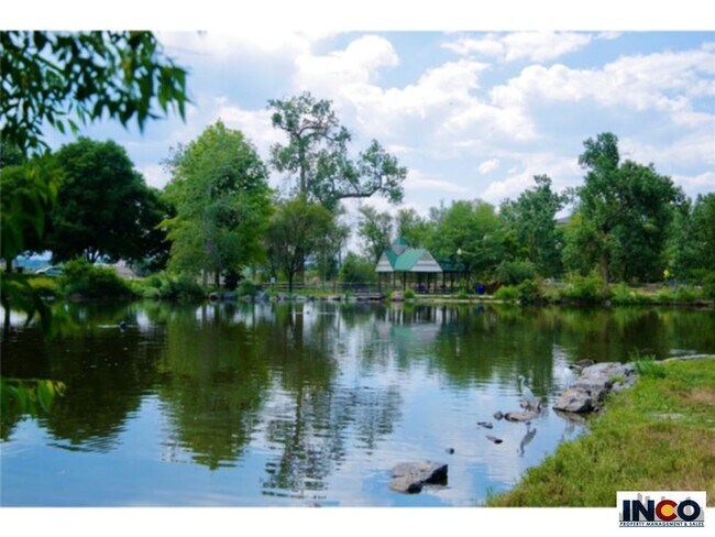 Building Photo - 6075 S Sterne Pkwy