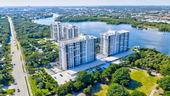 Building Photo - 2121 N Ocean Blvd