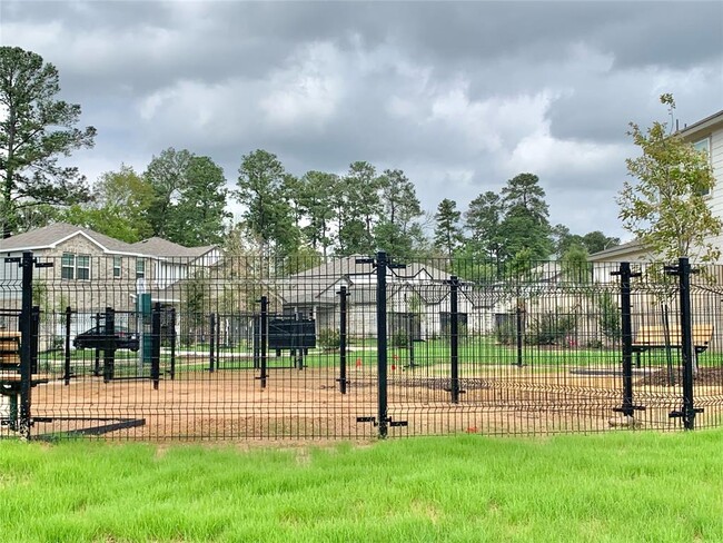 Building Photo - 7806 Alset Dr