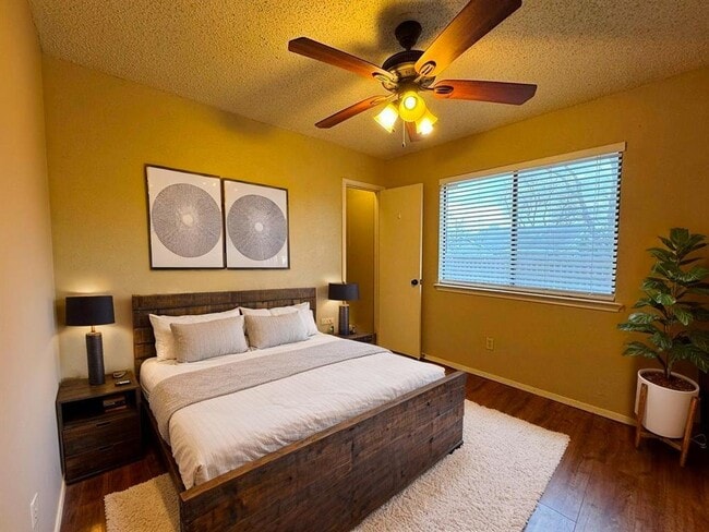 Building Photo - 1002 Great Britain Blvd